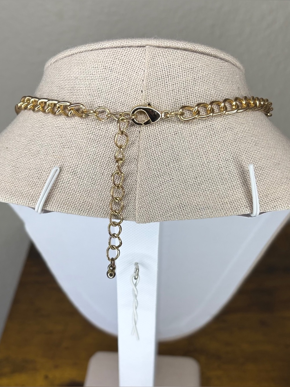 Stunning Gold Tone Champagne Rhinestone Statement Bib Necklace - Picture 6 of 7